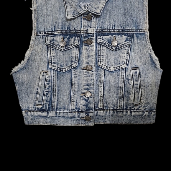 Chiqle Jeans Top size Large - Picture 8 of 11